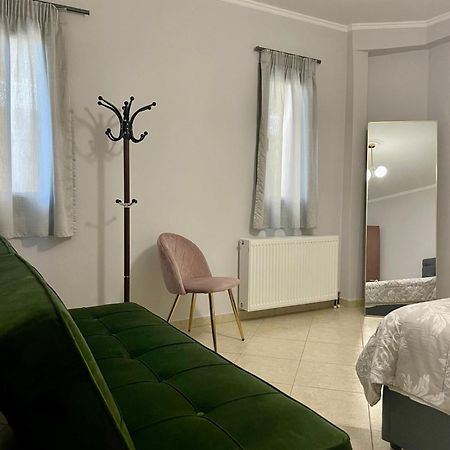 Aria Apartment Bagian luar foto