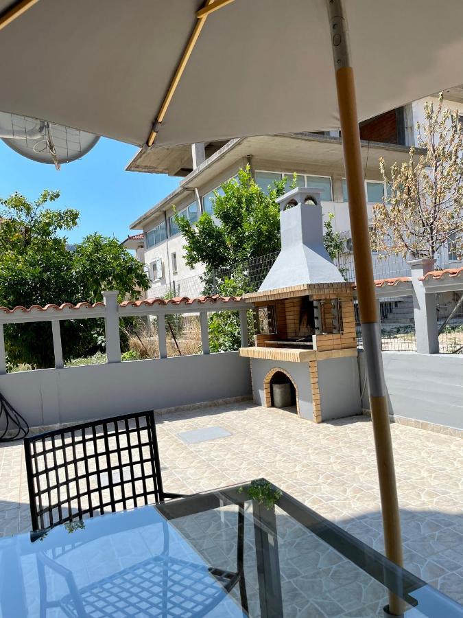 Aria Apartment Bagian luar foto