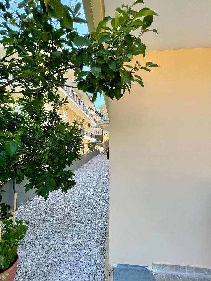 Aria Apartment Bagian luar foto