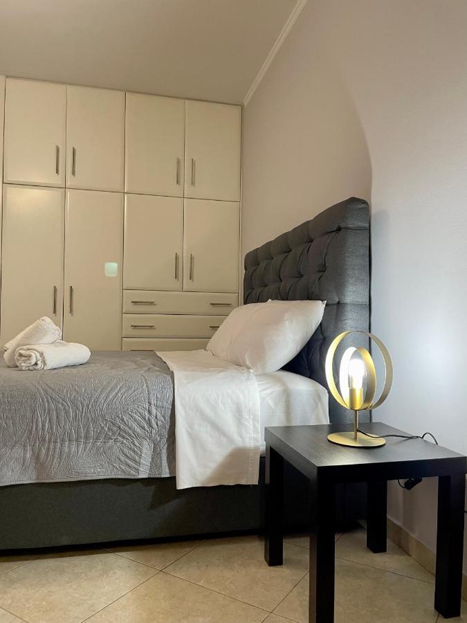 Aria Apartment Bagian luar foto