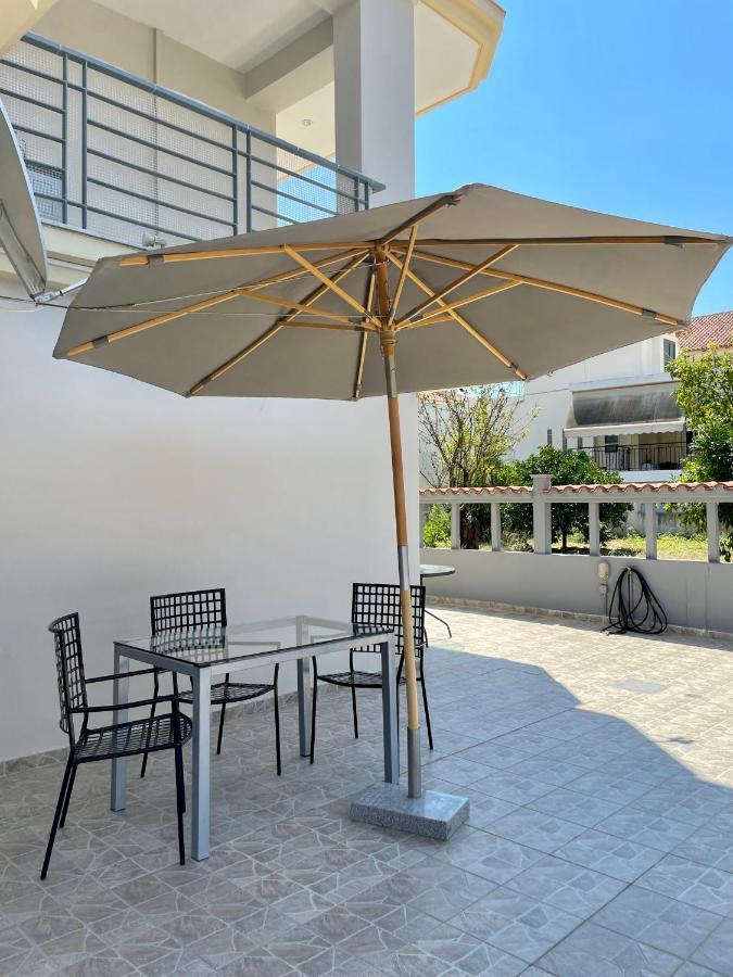 Aria Apartment Bagian luar foto