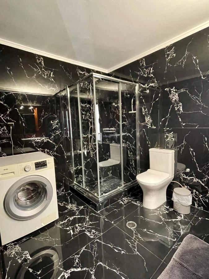 Aria Apartment Bagian luar foto
