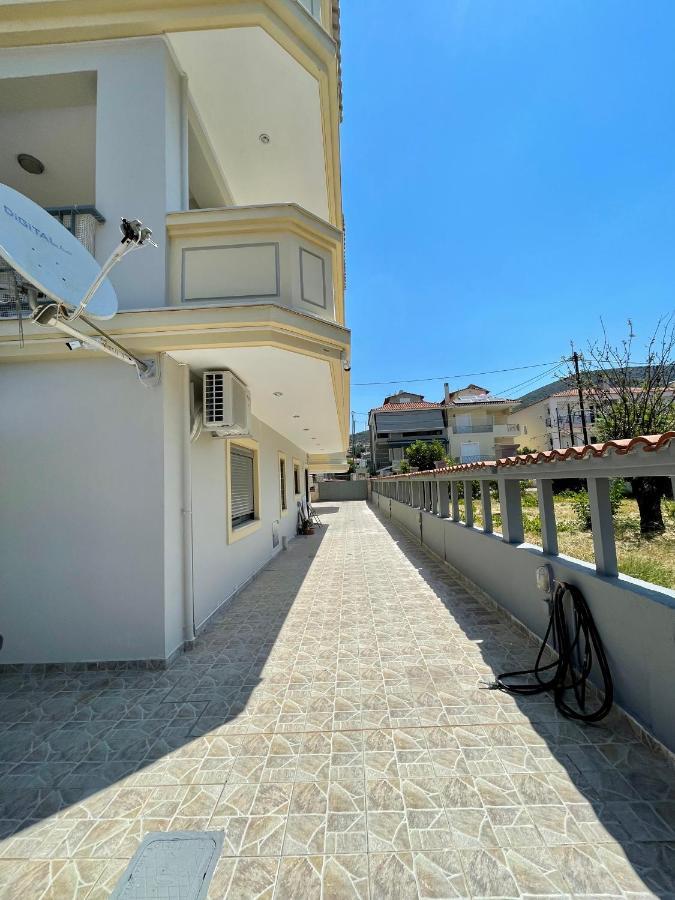 Aria Apartment Bagian luar foto