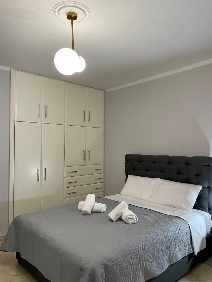 Aria Apartment Bagian luar foto
